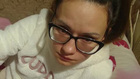 say meow and send tip  online show from December 20, 12:41 am