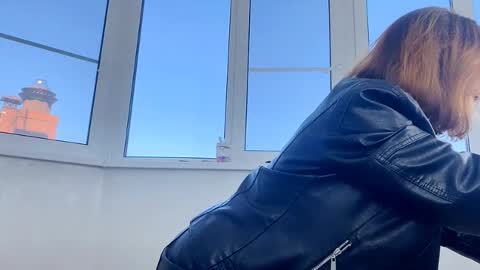 Laura online show from September 11, 10:04 am