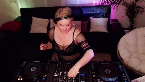 Forbidden Kitty online show from November 10, 8:48 pm