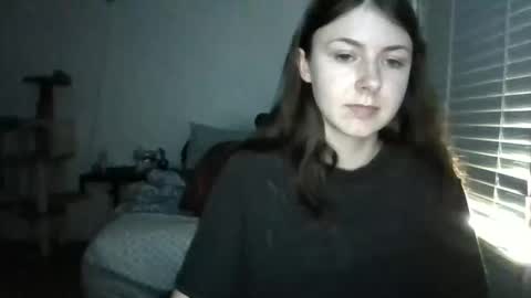 foursknfairy online show from March 5, 9:54 pm