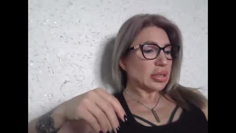 fox_red_lady7 online show from March 26, 8:05 am