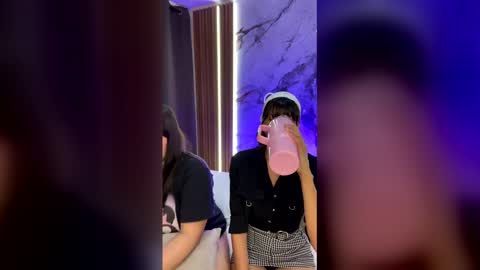 FOXY AND BUNNY online show from April 21, 4:41 am