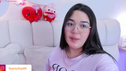 FOXY AND BUNNY online show from March 8, 4:38 am