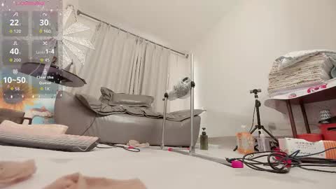 yiyi online show from November 11, 8:00 am