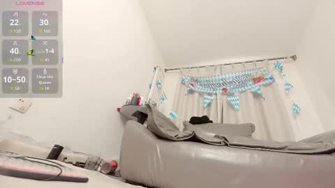 yiyi online show from October 7, 7:57 am