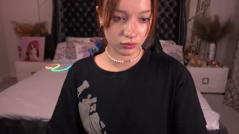 Maya online show from September 22, 2:15 pm