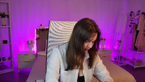 Francesca online show from June 20, 1:25 pm