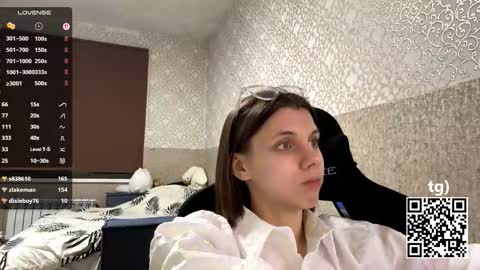 Melissa online show from November 23, 9:27 pm