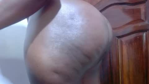 freakycoco1 online show from March 12, 2:58 am