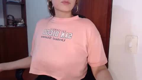 FREYJA LOREN online show from August 4, 12:16 am
