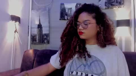 Frezzita online show from January 15, 7:53 pm