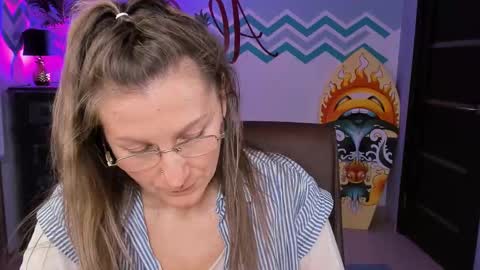 Frida Tander online show from March 3, 7:14 pm