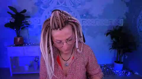 Frida Tander online show from March 22, 8:20 am