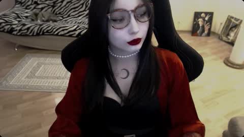 Lilith online show from December 1, 11:36 am