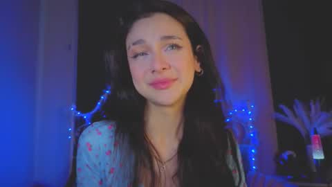 Tiffany online show from October 12, 4:04 am