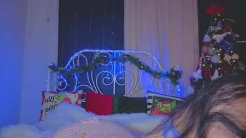 Tiffany online show from January 5, 10:35 pm