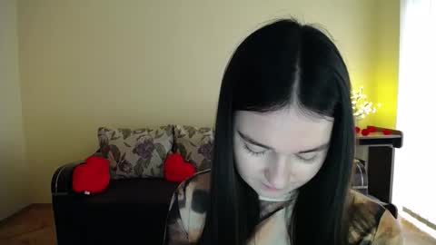 Jaklin online show from April 18, 8:39 am