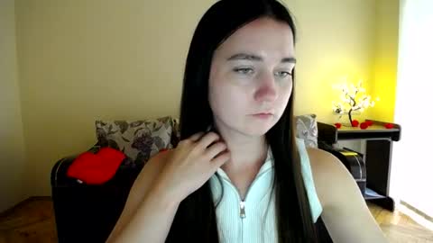 Jaklin online show from July 4, 9:27 am