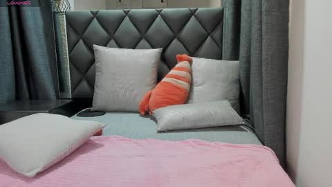   Instagram soygabi g   online show from April 11, 11:52 pm