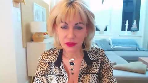 GabrielleMature online show from December 18, 4:56 pm