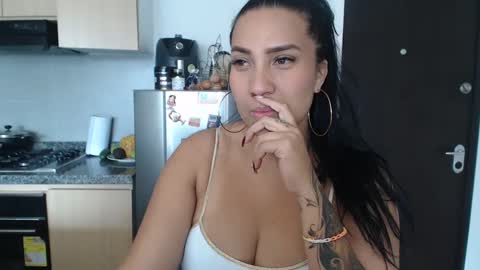 Snapshot of gaby_bluexx chatting on September 24, 8:41 pm Gaby Blue online show from September 24, 8:41 pm