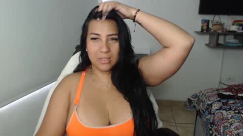Snapshot of gaby_bluexx chatting on January 18, 12:36 pm Gaby Blue online show from January 18, 12:36 pm