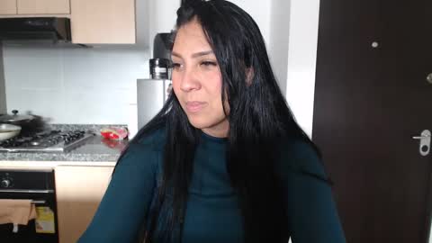 Snapshot of gaby_bluexx chatting on October 8, 7:18 pm Gaby Blue online show from October 8, 7:18 pm