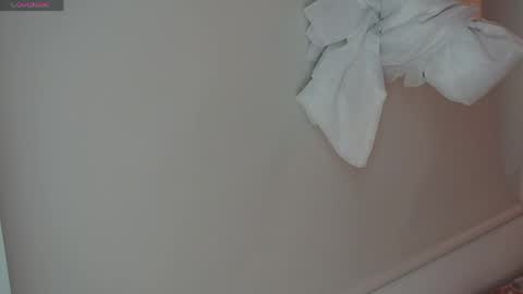 Gaby evansz online show from April 15, 9:21 am