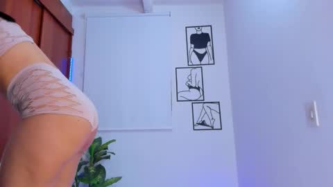    online show from February 5, 11:08 pm