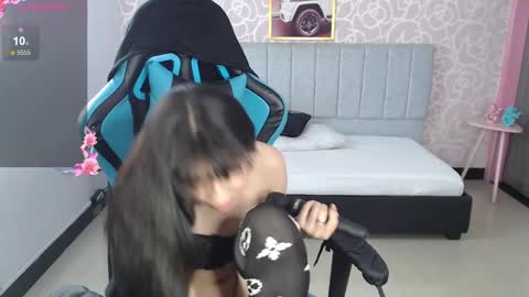Snapshot of gaby_s1 chatting on December 14, 2:21 pm Gaby  online show from December 14, 2:21 pm