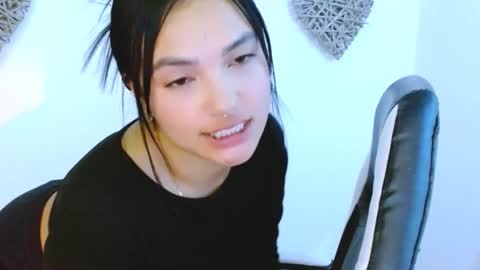 Snapshot of gaby_saikozz chatting on September 18, 11:03 pm My name is Gabriela.. nice to meet you thumbs up please its very important to me online show from September 18, 11:03 pm