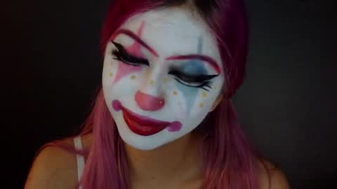 gabygumms online show from November 11, 6:31 am