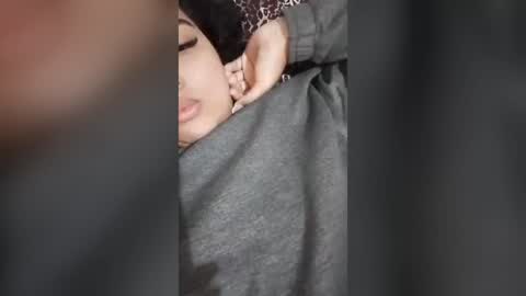 gabyzinha85794 online show from July 13, 3:35 pm