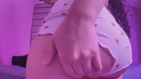 gaia_sweet_ online show from October 5, 2:49 am