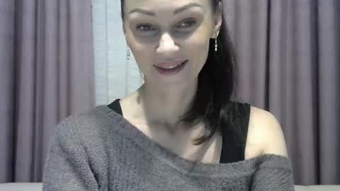 Snapshot of galaxy_33 chatting on October 29, 10:34 pm galaxy_33 online show from October 29, 10:34 pm