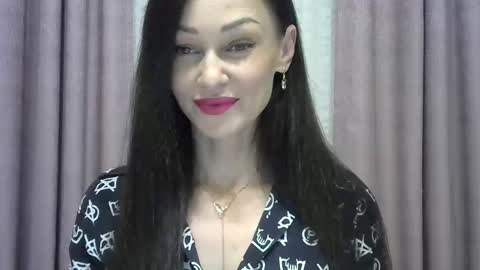 Snapshot of galaxy_33 chatting on October 5, 3:28 pm galaxy_33 online show from October 5, 3:28 pm