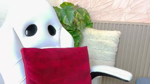 gaviluc_ online show from March 28, 12:26 pm