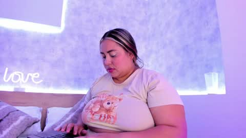 geminis muentes online show from January 15, 2:27 am