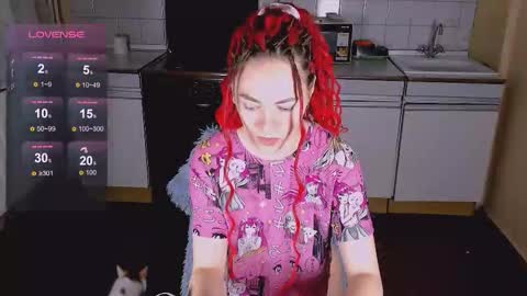 Georgia G online show from November 9, 6:37 pm