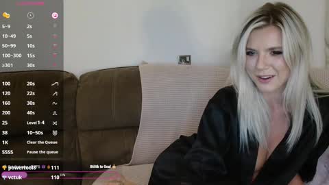 Snapshot of georgialewis chatting on September 17, 8:29 pm georgialewis online show from September 17, 8:29 pm