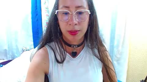 Gia  online show from March 25, 9:39 pm