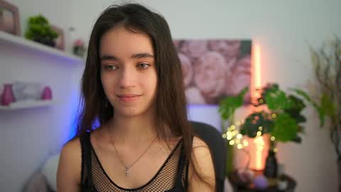 Gia Paige18 online show from February 6, 7:28 pm