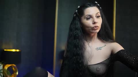  Gia  online show from February 6, 11:30 pm