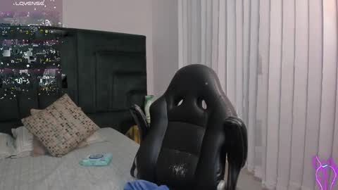 Gia  online show from April 6, 4:52 pm