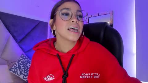 Gia  online show from November 13, 6:29 pm