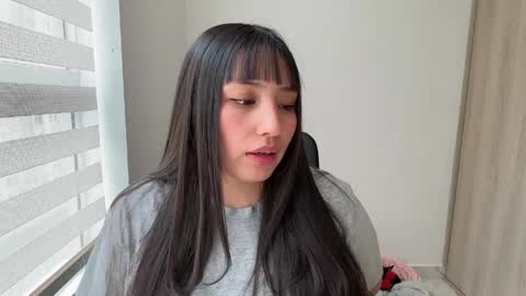 Gianna Lee online show from April 14, 6:52 pm