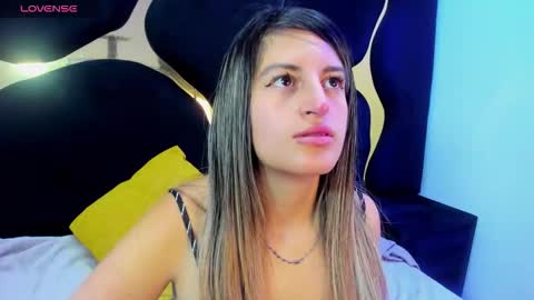 GiaRoussel online show from November 2, 4:43 pm