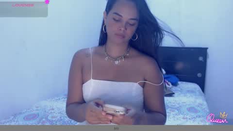 GIGI instagram gigi sj1994 online show from March 18, 10:15 pm