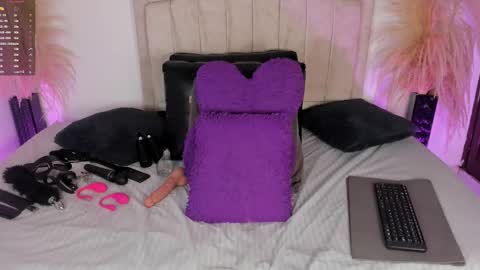 pamela online show from February 6, 1:53 am