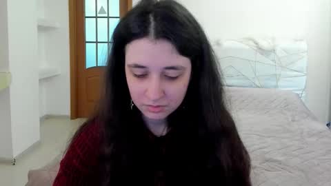 Kate online show from April 13, 9:32 am